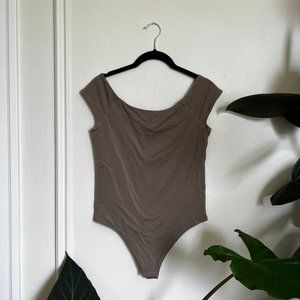 Everlane - Off-the-Shoulder Bodysuit - M